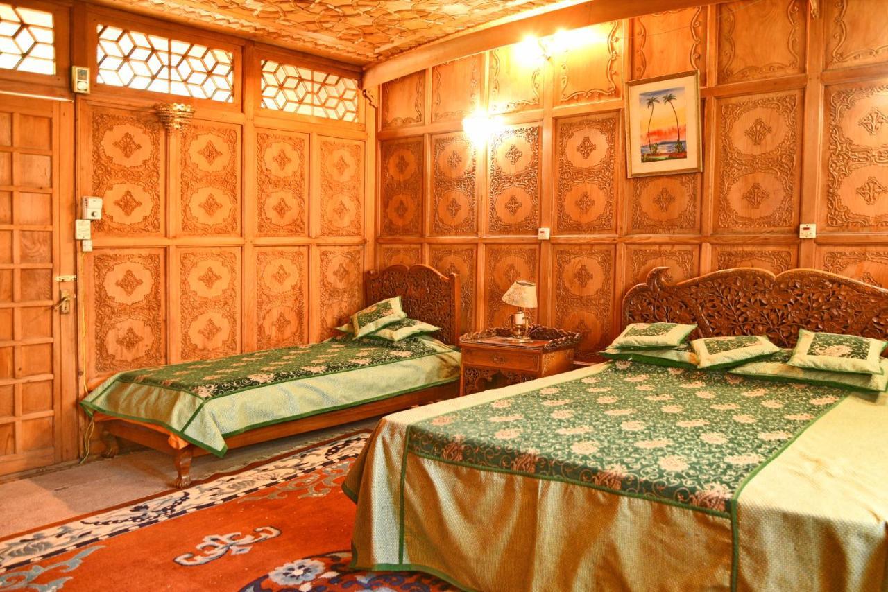 De Laila House Boat By Sterling Hotel Srīnagar Kültér fotó