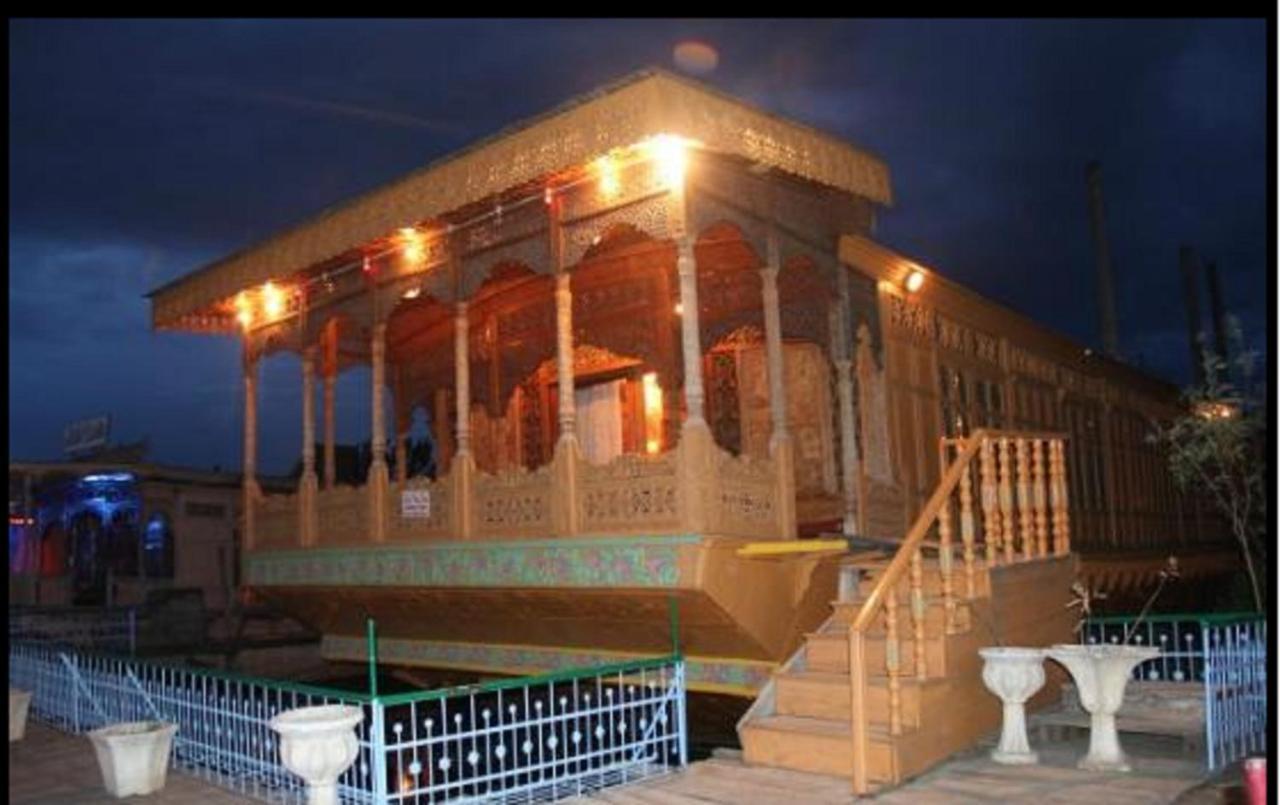 De Laila House Boat By Sterling Hotel Srīnagar Kültér fotó
