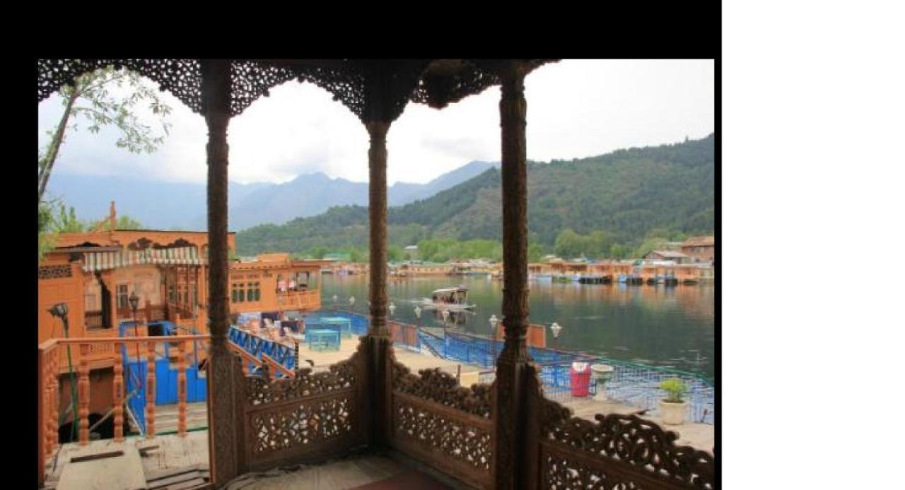 De Laila House Boat By Sterling Hotel Srīnagar Kültér fotó