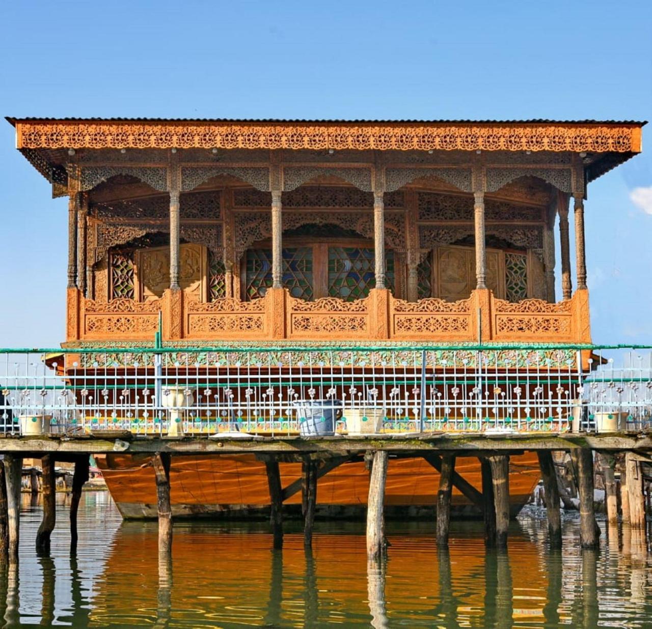 De Laila House Boat By Sterling Hotel Srīnagar Kültér fotó